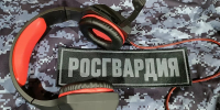 Сотрудник Росгвардии разъяснил жителям Херсонской области правила оборота гражданского оружия в эфире «Радио Таврия» - Henichesk.Ru