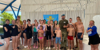Ко Дню воздушно-десантных войск «Единая Россия» в Херсонской области организовала занятие по тактической медицине, которое провел ветеран «крылатой пехоты» - Единая Россия